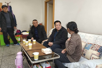 【“四进万家系列运动”】集团开展“进万家门、访万家情、解万家难、暖万家心”运动